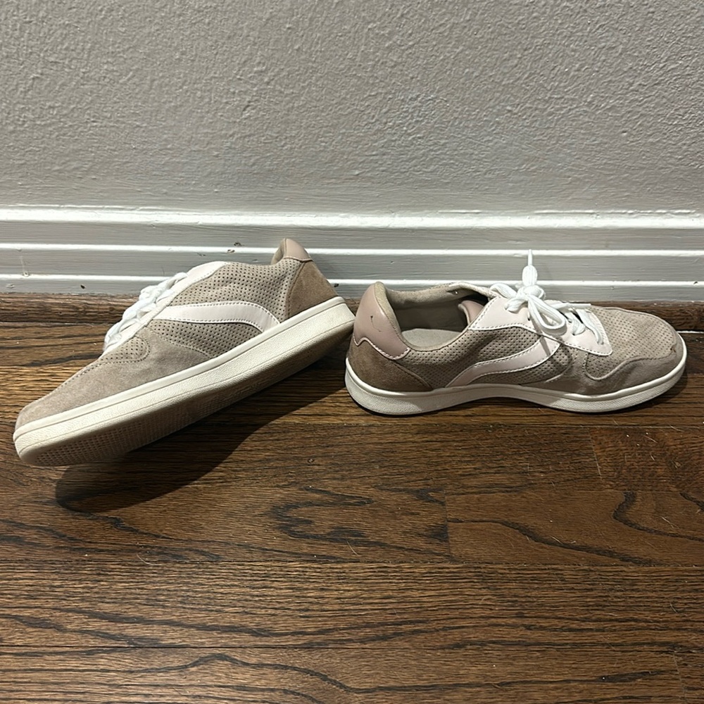 Women’s Old Navy Shoes Sz. 7 - Tan / Pink